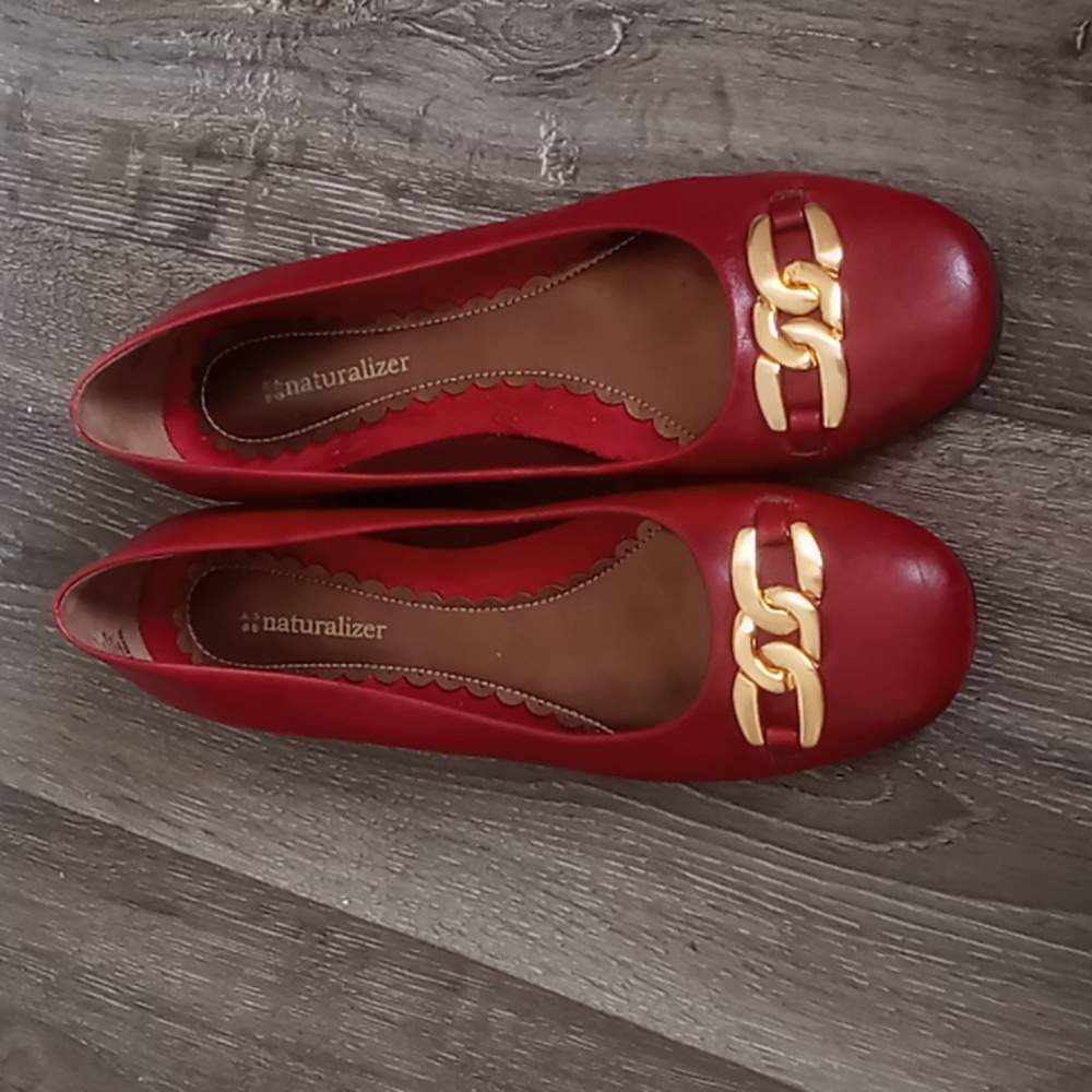Women's Naturalalizer size 9 shoes